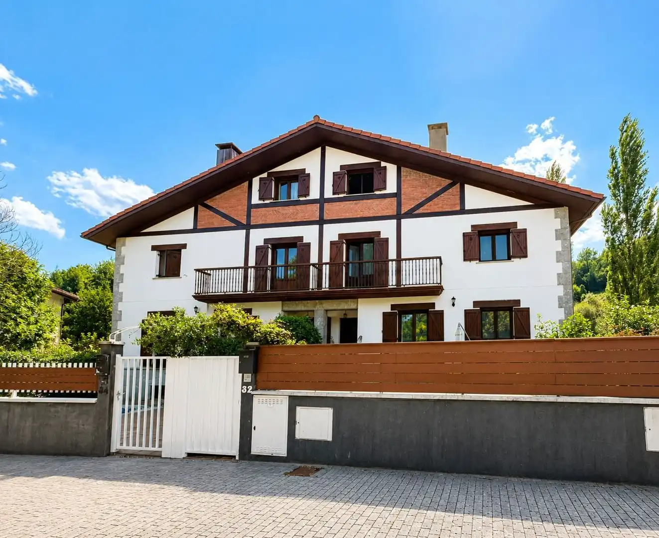 Exterior view of Houses for sale in Asteasu  with Heating, Terrace and Storage room