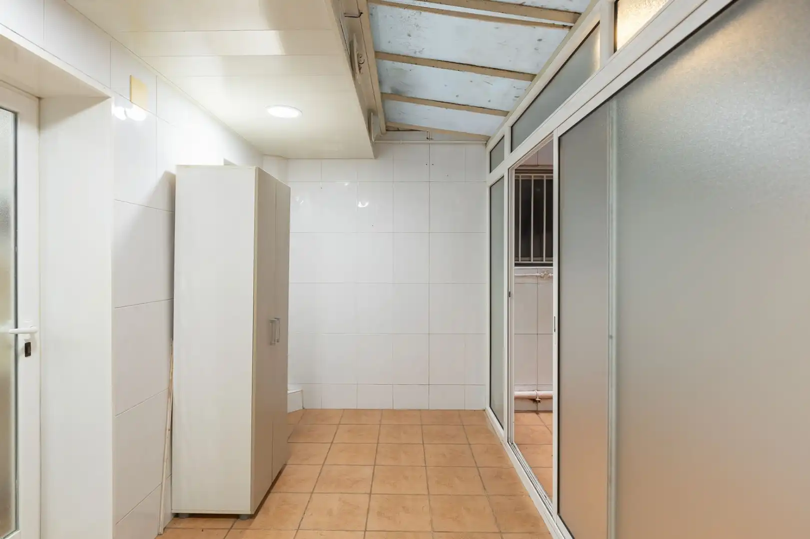 Flat for sale in Badalona  with Air Conditioner