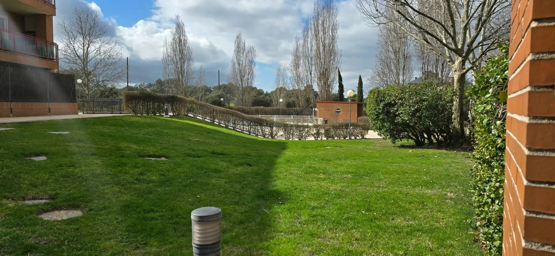 Jardí de Pis en venda en Las Rozas de Madrid amb Calefacció, Terrassa i Piscina comunitària