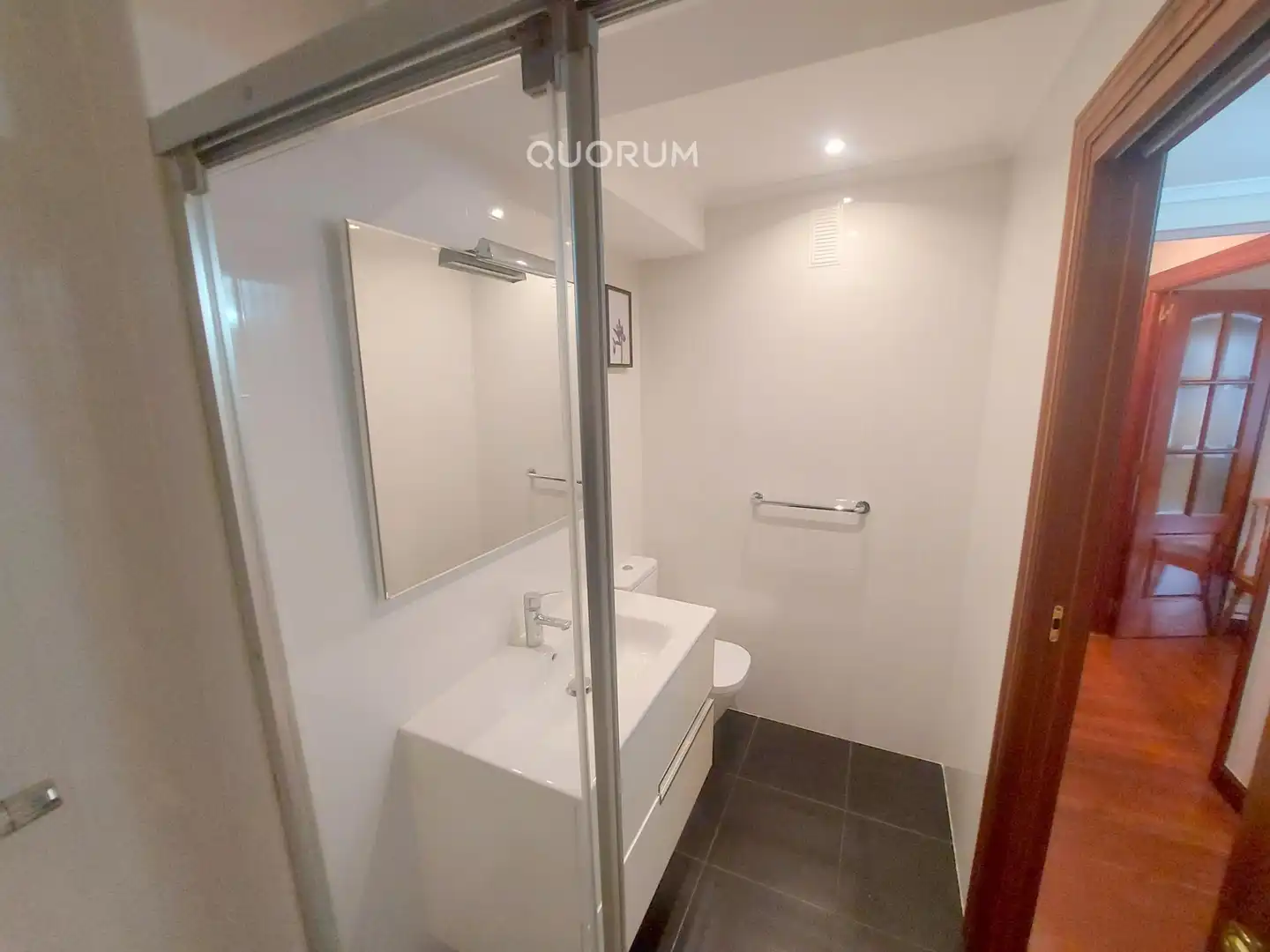 Bathroom of Flat for sale in Bilbao   with Balcony