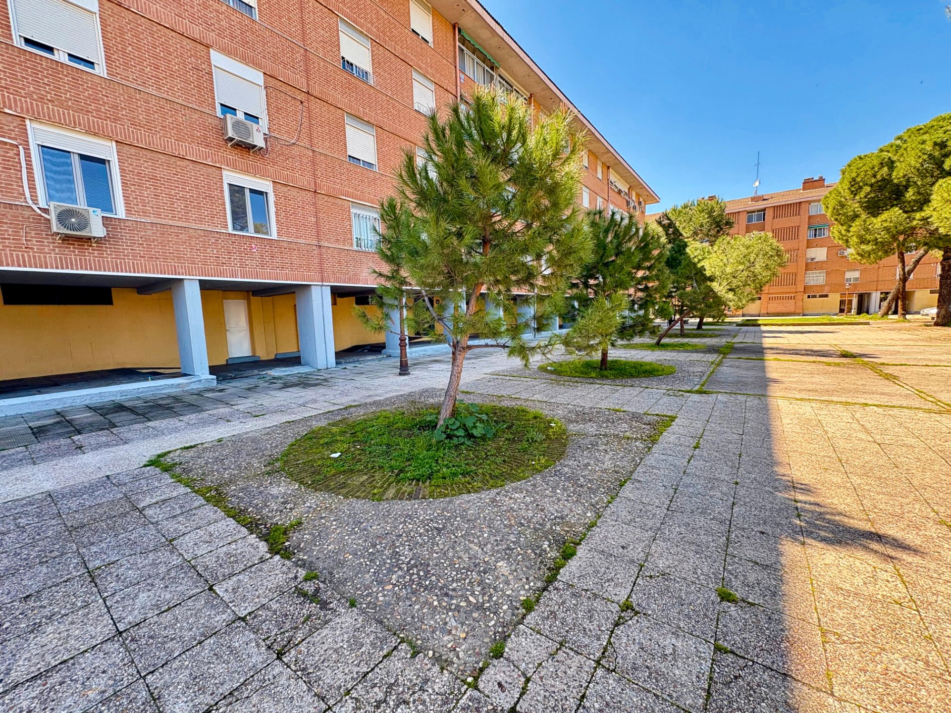 Flat for sale in Reyes Católicos