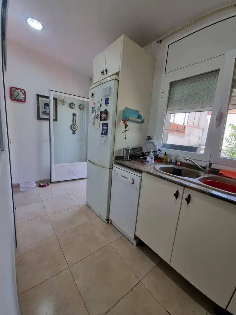 Cocina de Casa adosada en venta en Castellar del Vallès con Calefacción, Jardín privado y Terraza