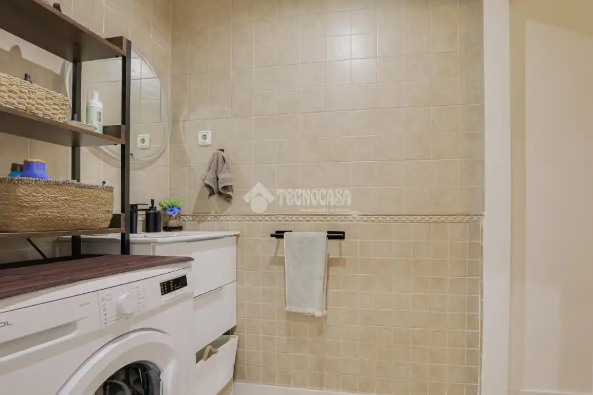 Badezimmer von Wohnung zum Verkauf in Barcelona mit Heizung