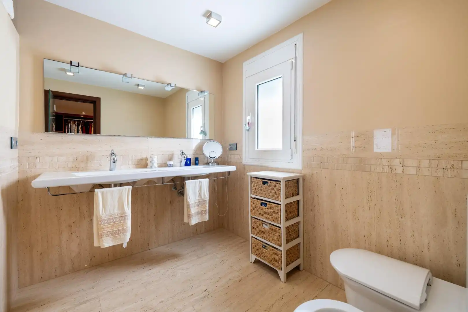 Baño de Casa o chalet en venta en Roquetas de Mar con Aire acondicionado, Calefacción y Jardín privado