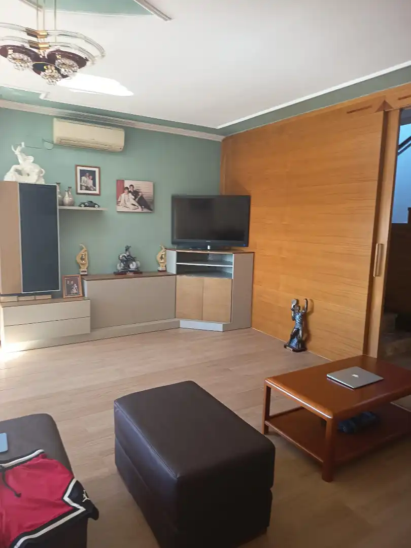 Terraced house with balcony for sale in Calle Progreso 8D
