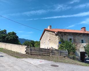 Vista exterior de Casa o xalet en venda en Valle de Mena amb Calefacció