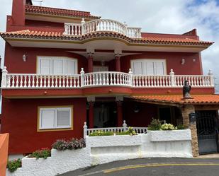 Vista exterior de Casa o xalet en venda en Los Realejos amb Terrassa i Balcó