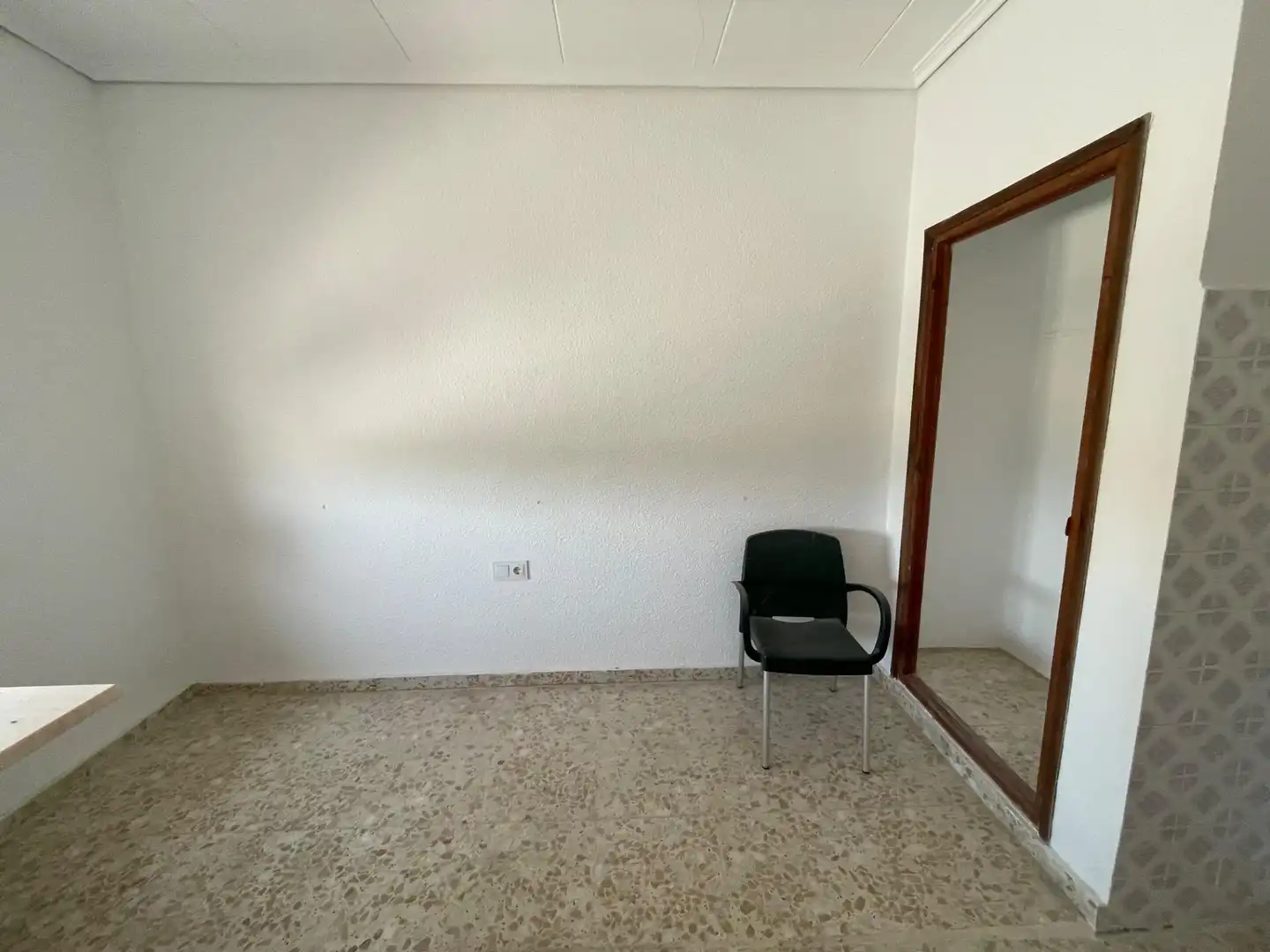 Gebäude zur Miete in Albacete