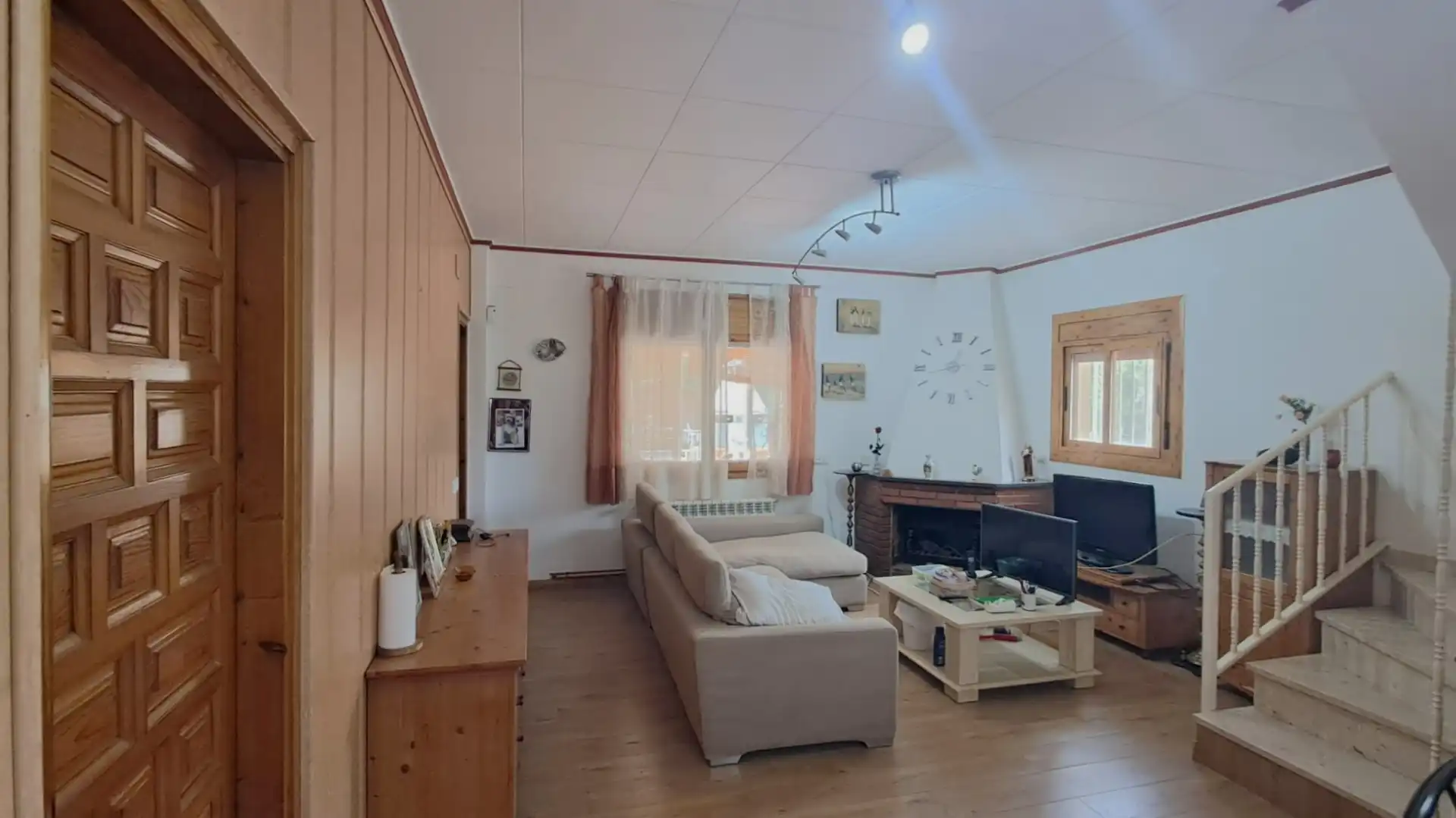 Sala d'estar de Casa o xalet en venda en Sant Llorenç Savall amb Calefacció, Jardí privat i Terrassa