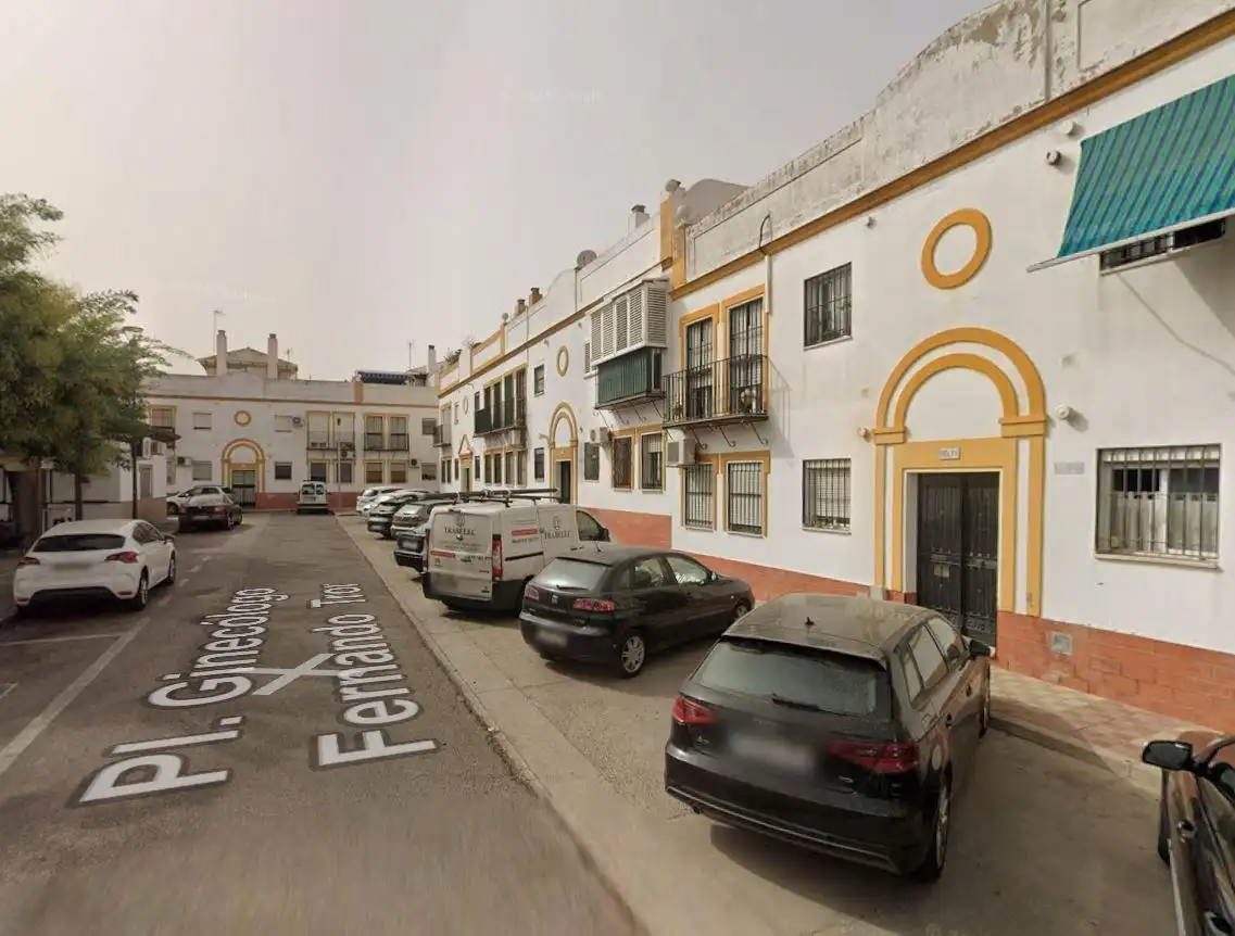 Vista exterior de Pis en venda en Alcalá de Guadaira amb Aire condicionat, Terrassa i Balcó