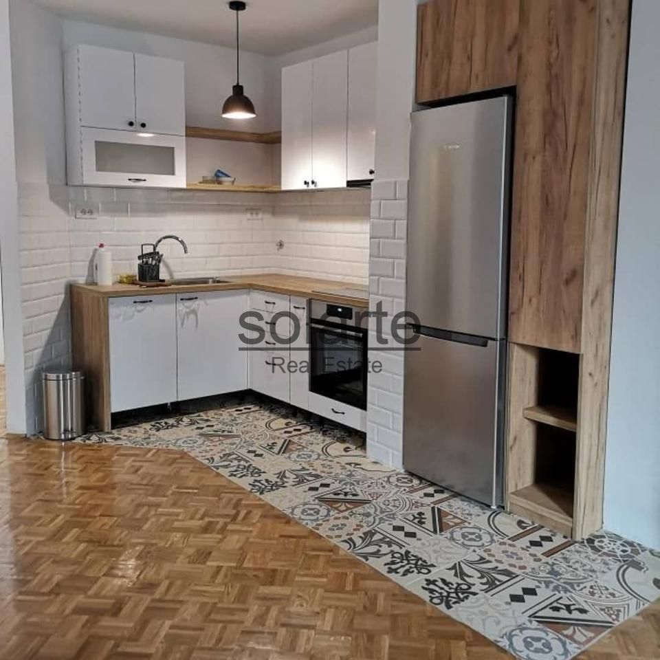 Kitchen of Flat for sale in Santa Coloma de Gramenet  with Parquet flooring and Balcony