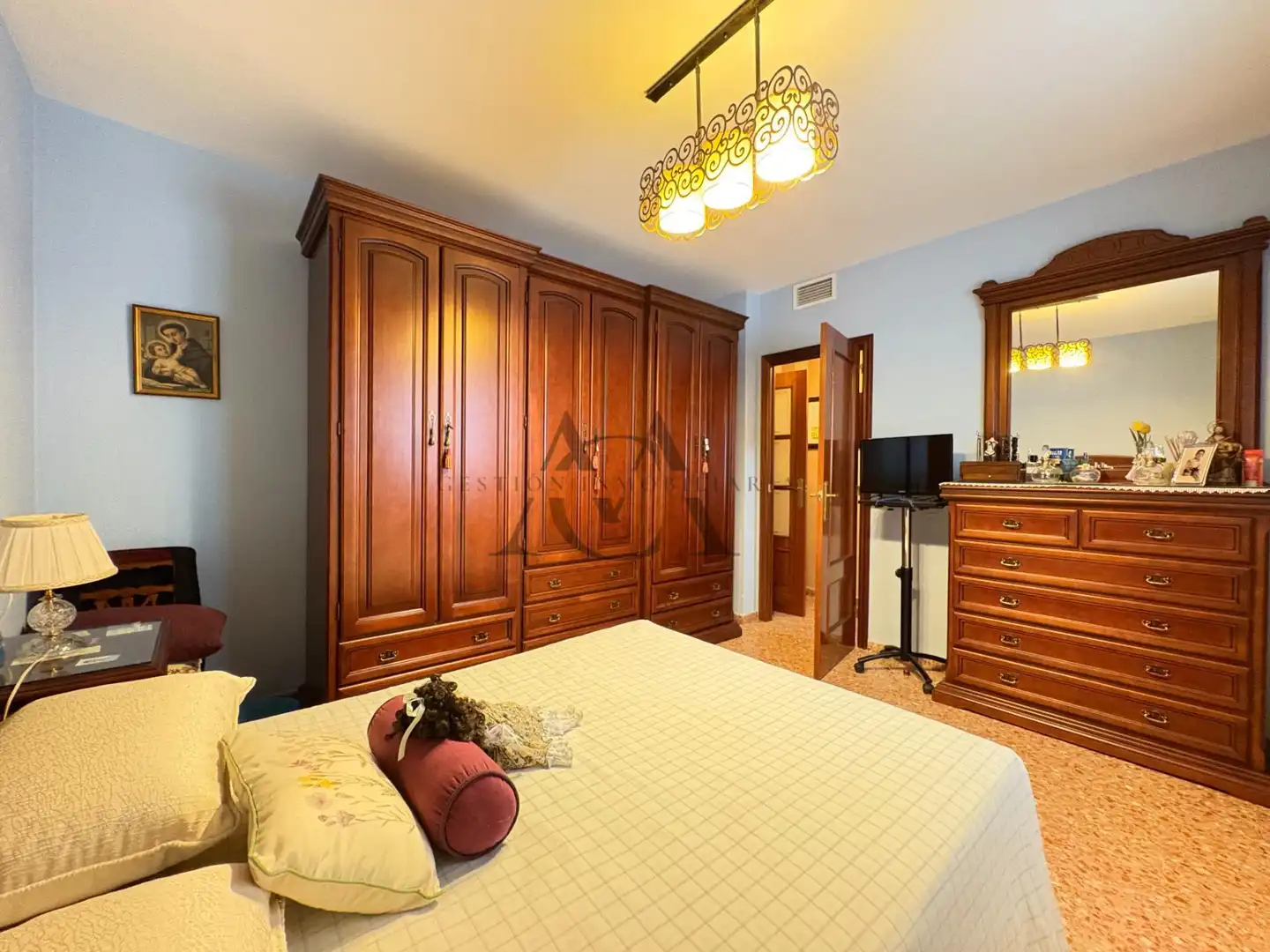Habitación de Piso en venta en Lucena con Aire acondicionado