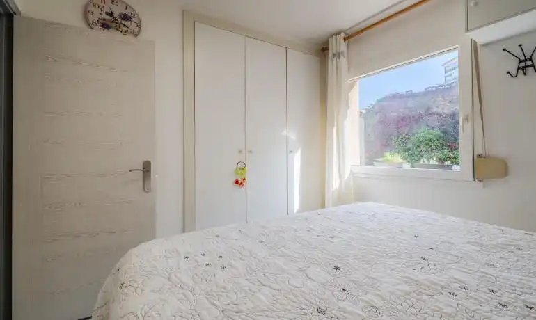 Dormitori de Pis en venda en Roses amb Calefacció, Terrassa i Moblat