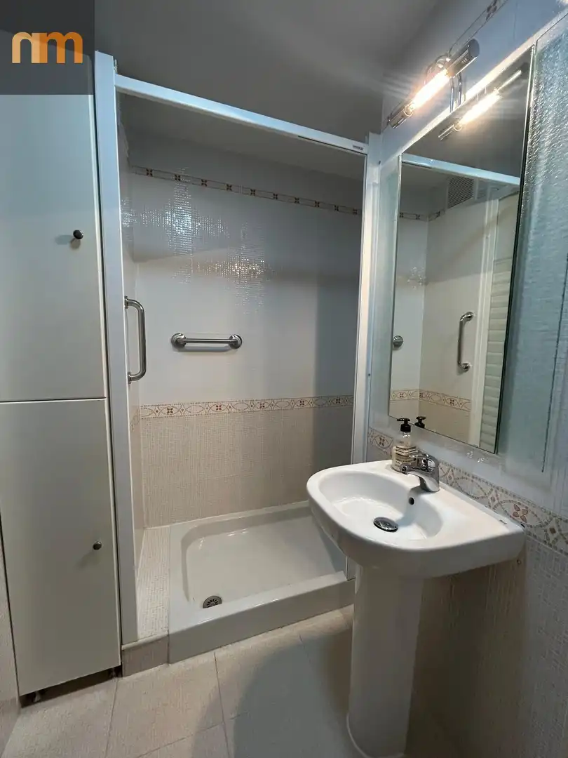 Flat for sale in Calle ALONDRA, Vista Alegre