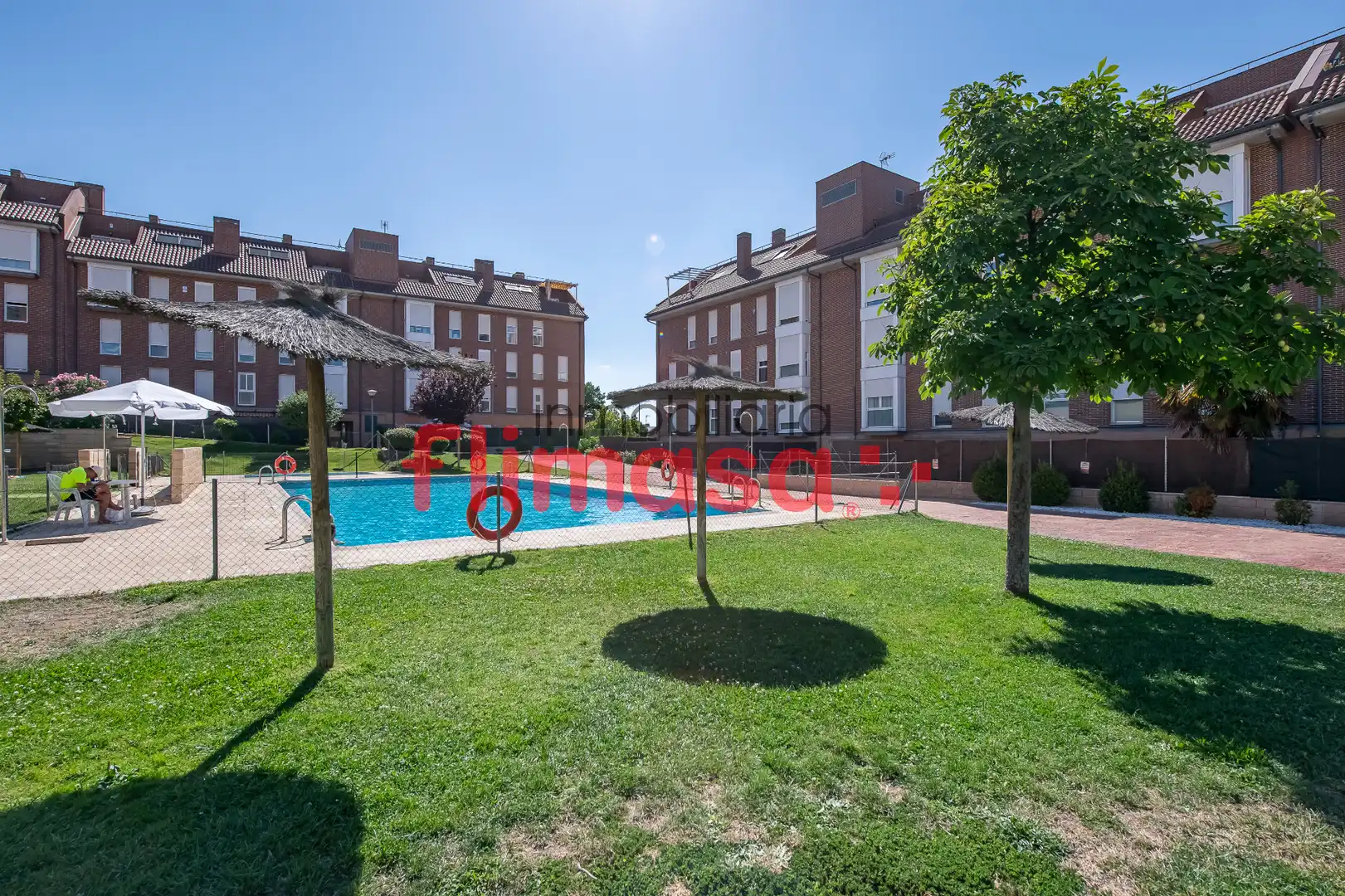 Exterior view of Duplexes for sale in Arroyomolinos (Madrid)  with Air Conditioner, Heating and Storage room