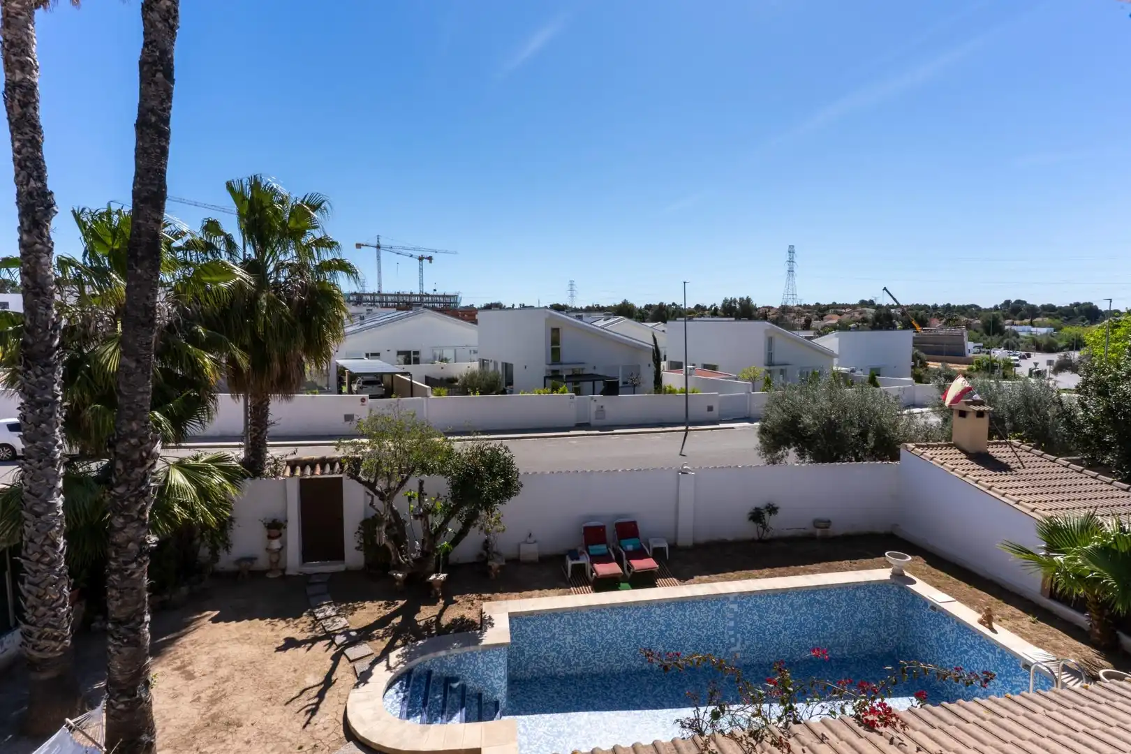 Piscina de Casa o chalet en venta en L'Eliana con Aire acondicionado, Calefacción y Jardín privado