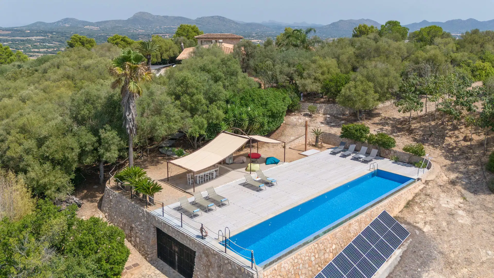 Schwimmbecken von Country house zum Verkauf in Manacor mit Klimaanlage, Heizung und Terrasse