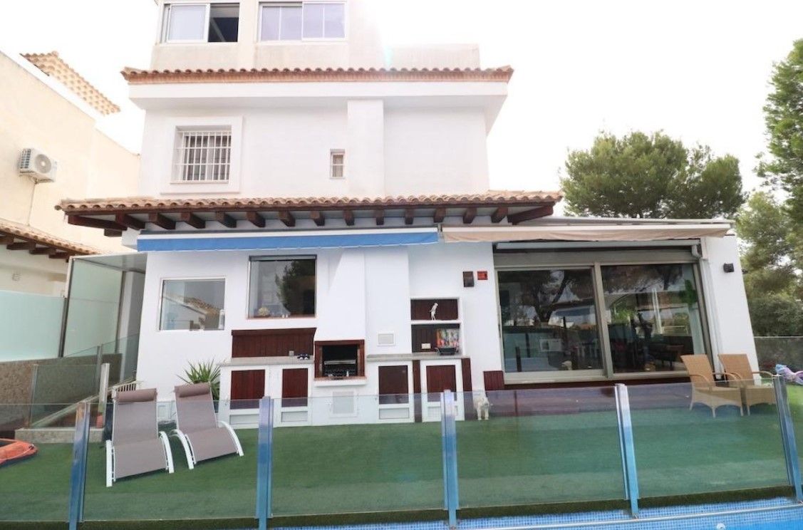 House or chalet for sale in Orihuela  with Air Conditioner, Heating and Terrace