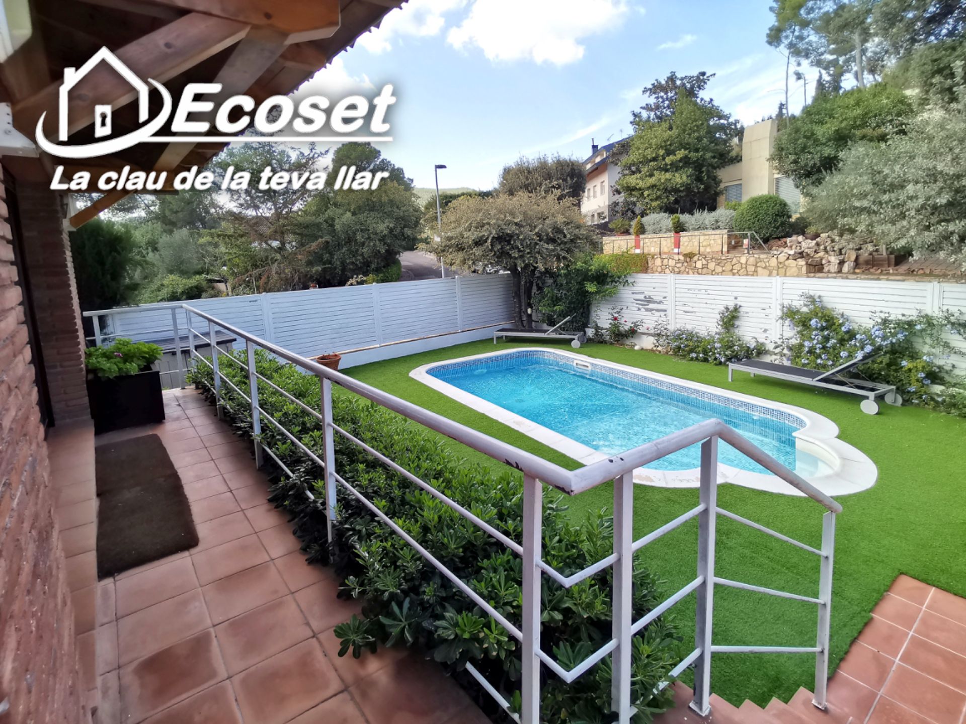 Swimming pool of House or chalet for sale in Corbera de Llobregat  with Heating, Private garden and Parquet flooring
