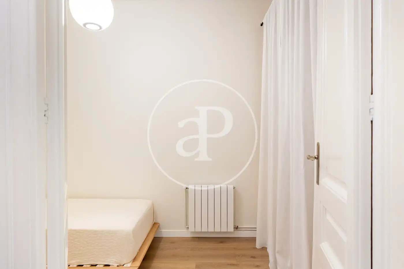 Schlafzimmer von Wohnung zum Verkauf in Barcelona mit Klimaanlage, Heizung und Möbliert