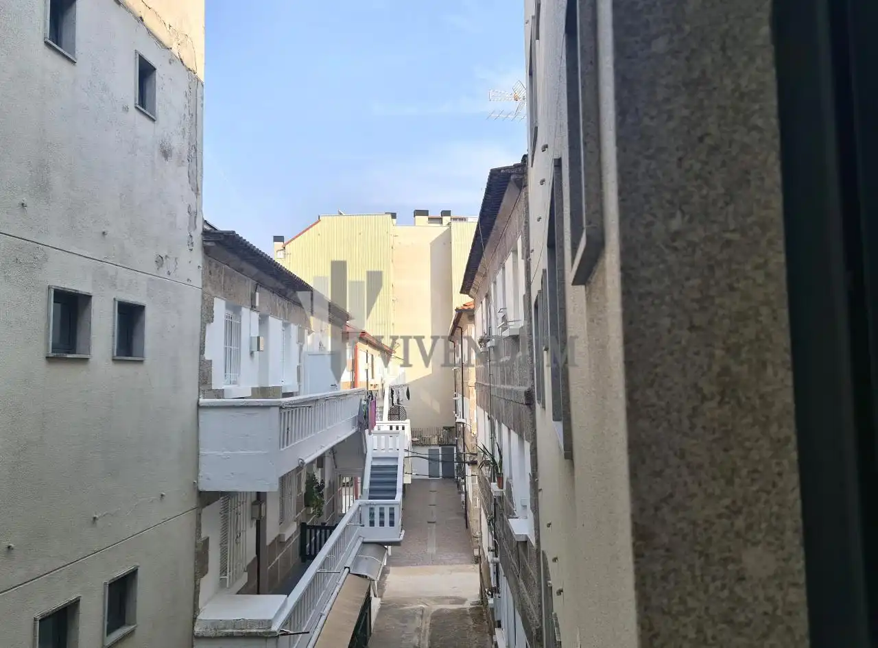 Terrassa de Apartament de lloguer en Vigo  amb Calefacció i Moblat