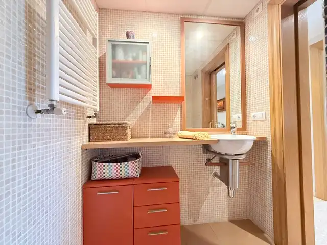 Baño de Piso en venta en Castellón de la Plana / Castelló de la Plana con Calefacción y Trastero