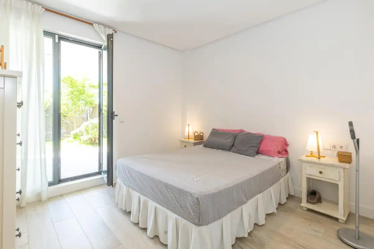 Dormitori de Planta baixa en venda en Santa Eulària des Riu amb Aire condicionat, Calefacció i Piscina