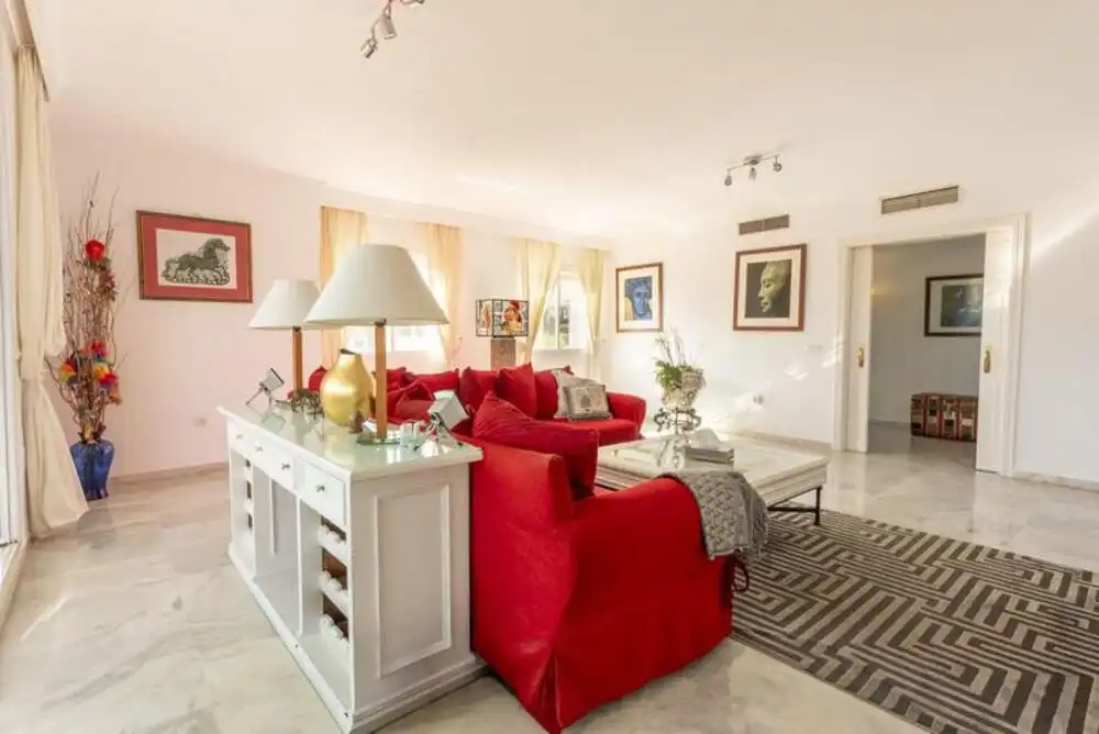 Wohnzimmer von Dachboden zum Verkauf in Atalaya mit Terrasse, Schwimmbad und Alarm