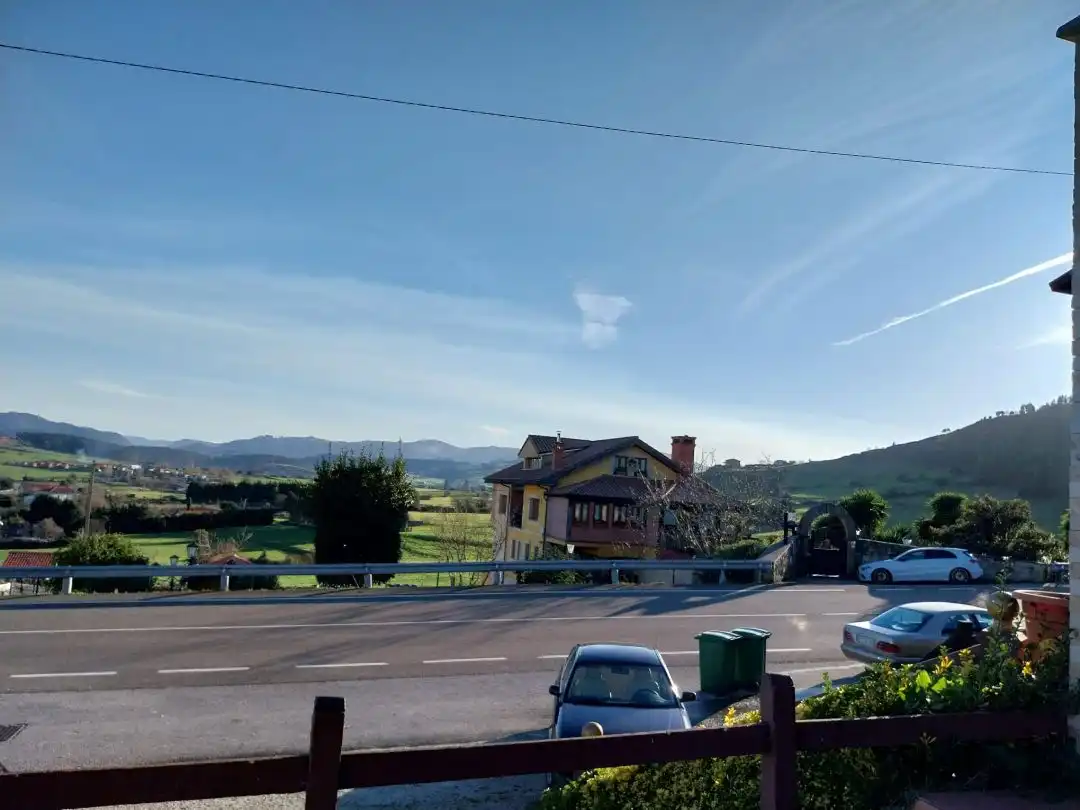 Vista exterior de Local en venda en Santillana del Mar