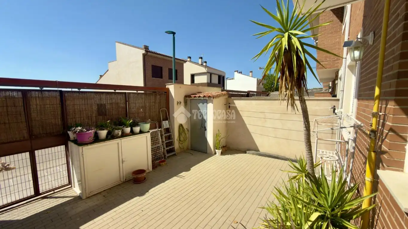 Casa pareada en venta en Marchamalo, imagen 3