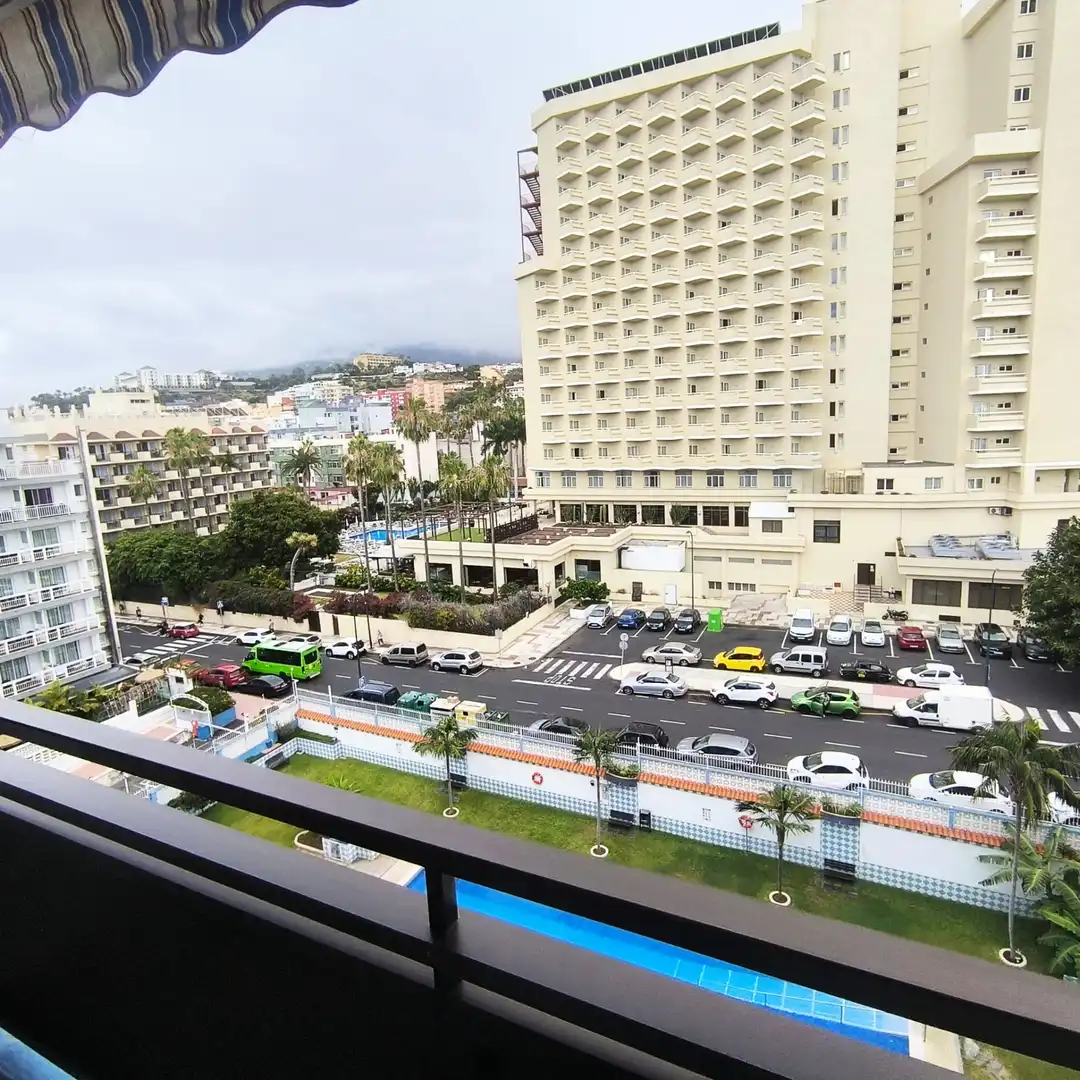 Vista exterior de Piso de alquiler en Puerto de la Cruz con Amueblado