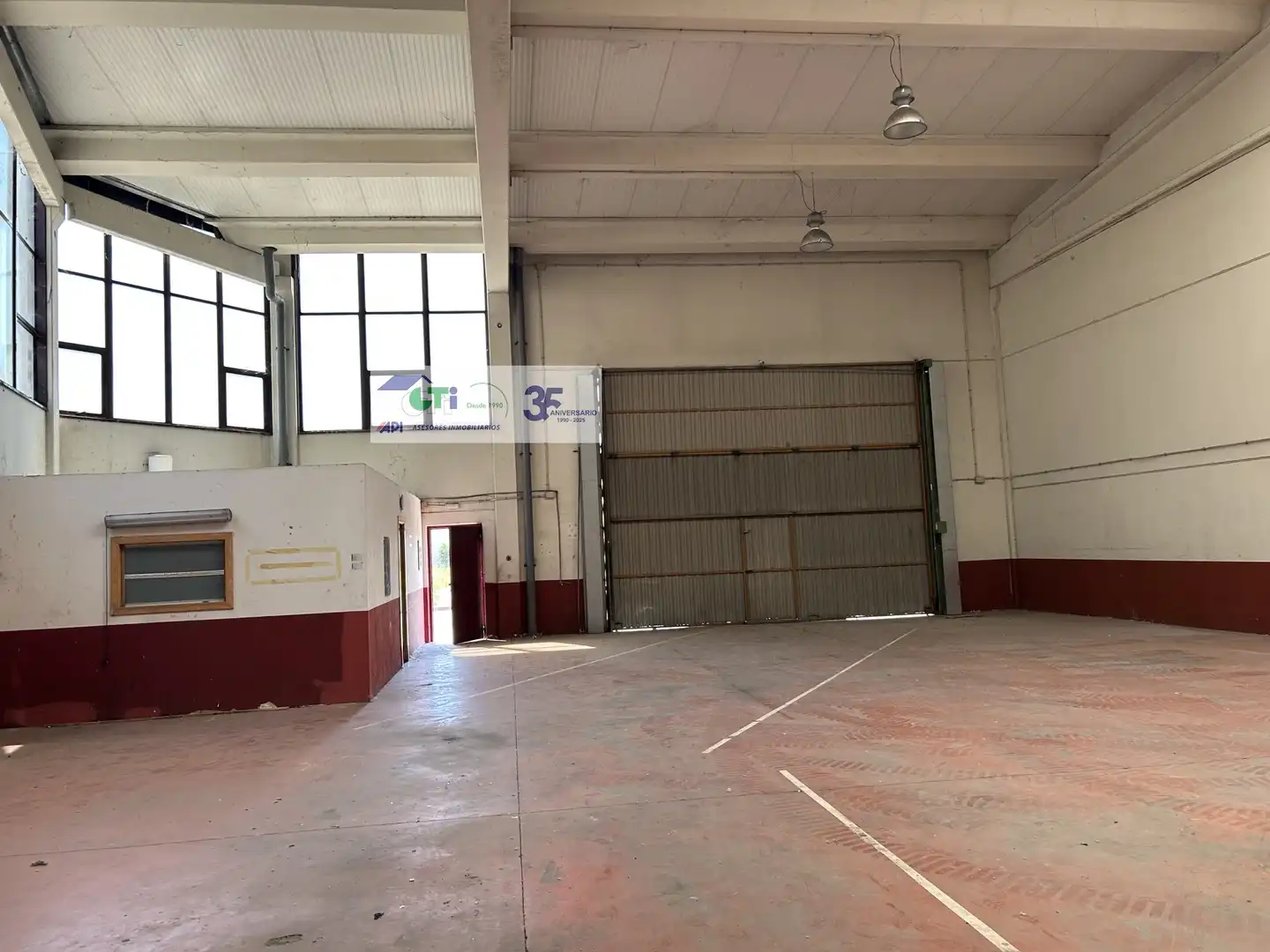 Nave industrial en venta en Alfajarín