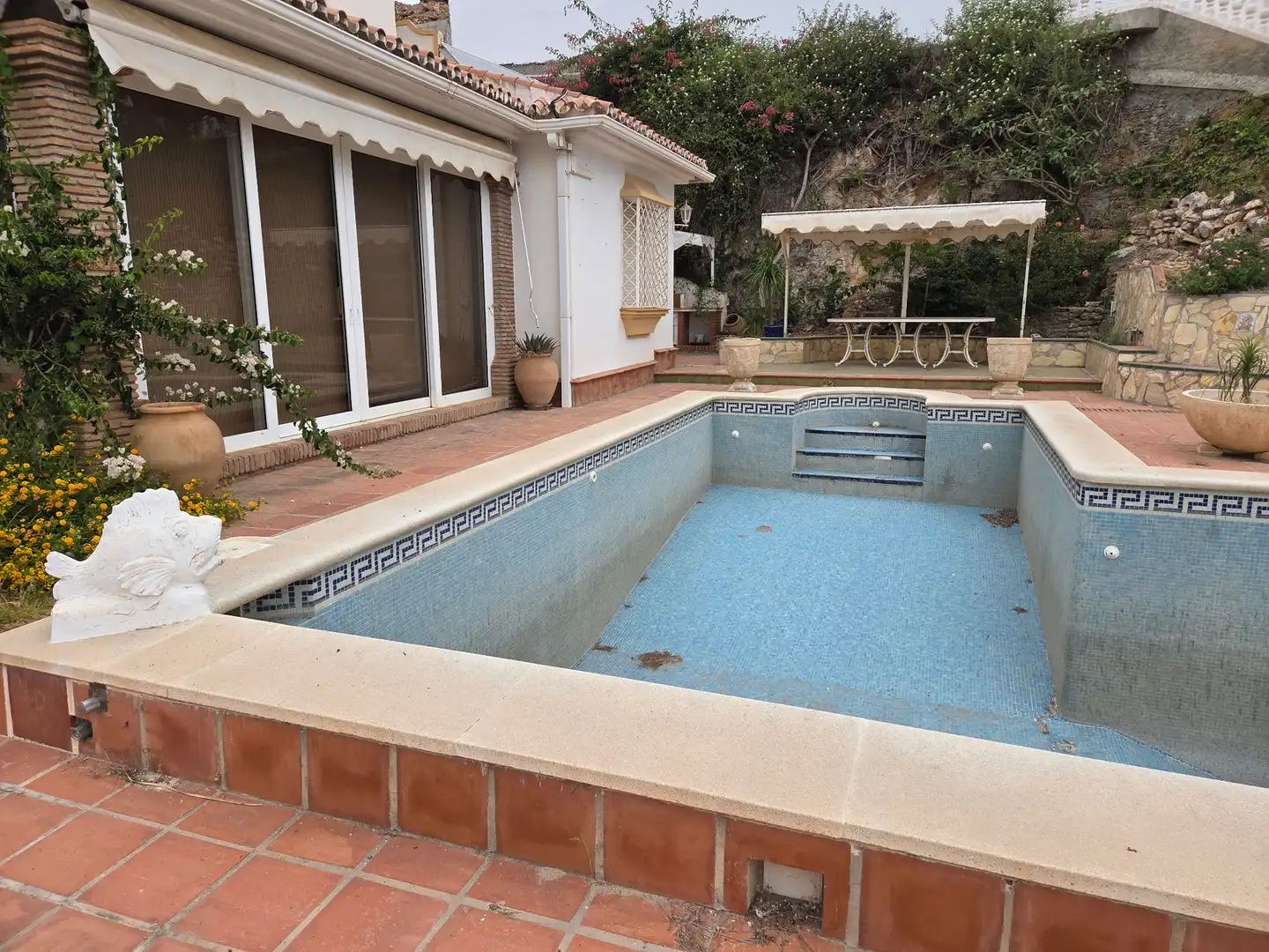 Piscina de Casa o chalet en venta en Vélez-Málaga con Aire acondicionado, Jardín privado y Terraza