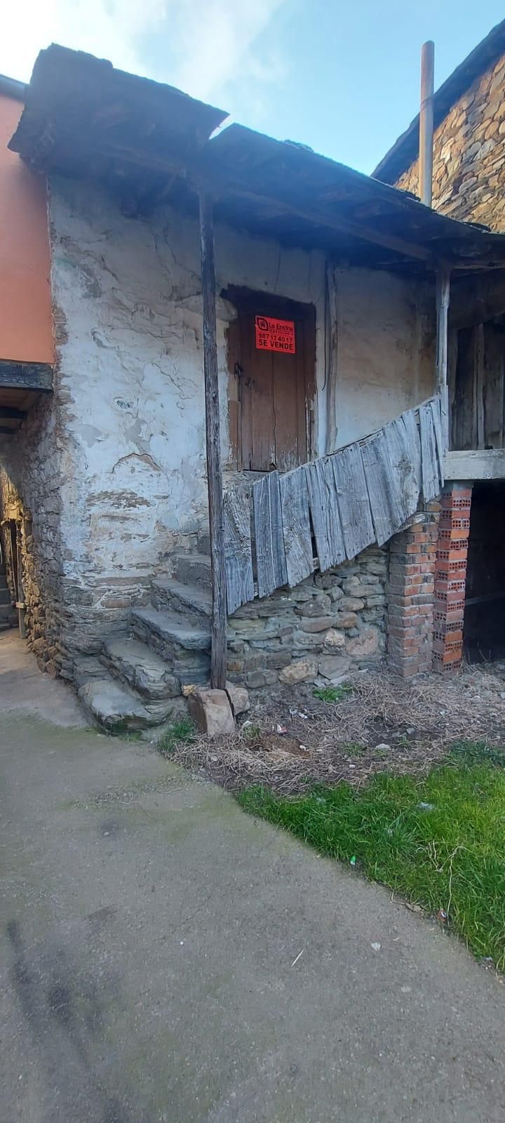 Vista exterior de Finca rústica en venda en Ponferrada