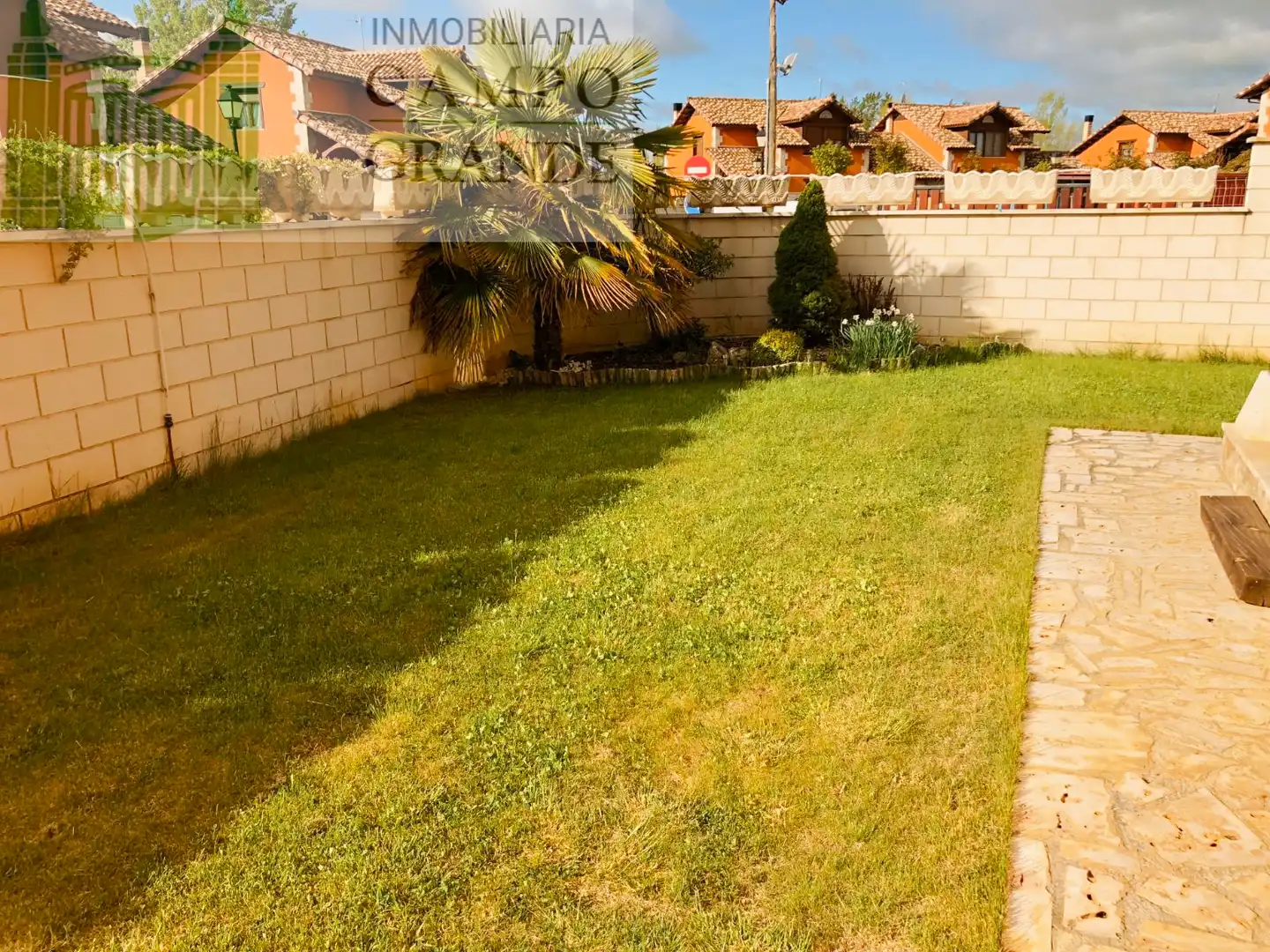 Jardí de Casa o xalet en venda en Grijota amb Calefacció, Jardí privat i Traster