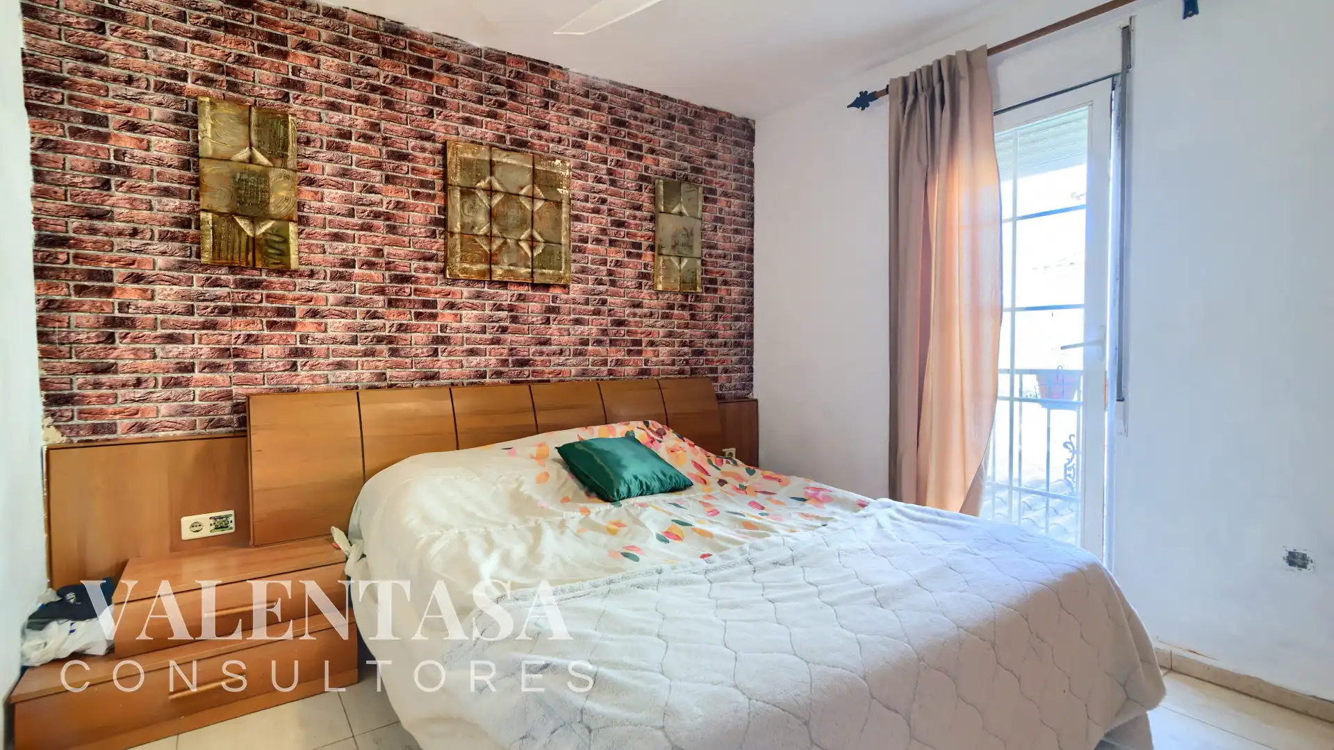 Bedroom of Houses for sale in L'Eliana  with Air Conditioner, Heating and Private garden