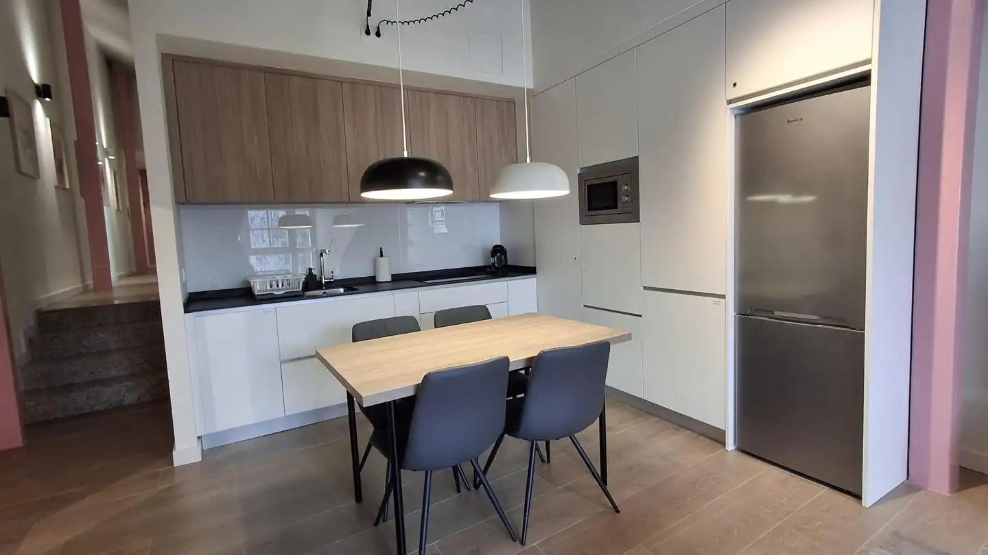 Küche von Wohnung zur Miete in A Coruña Capital  mit Klimaanlage und Möbliert