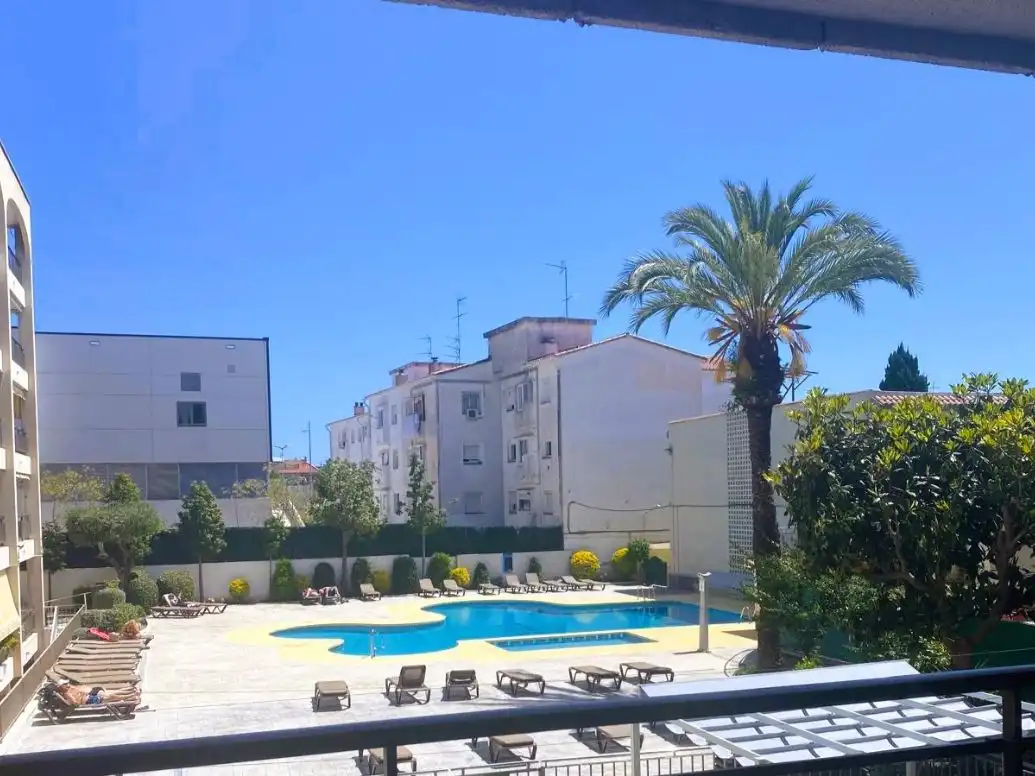 Apartamento con piscina en alquiler en Carrer de Tramuntana 2, imagen 10