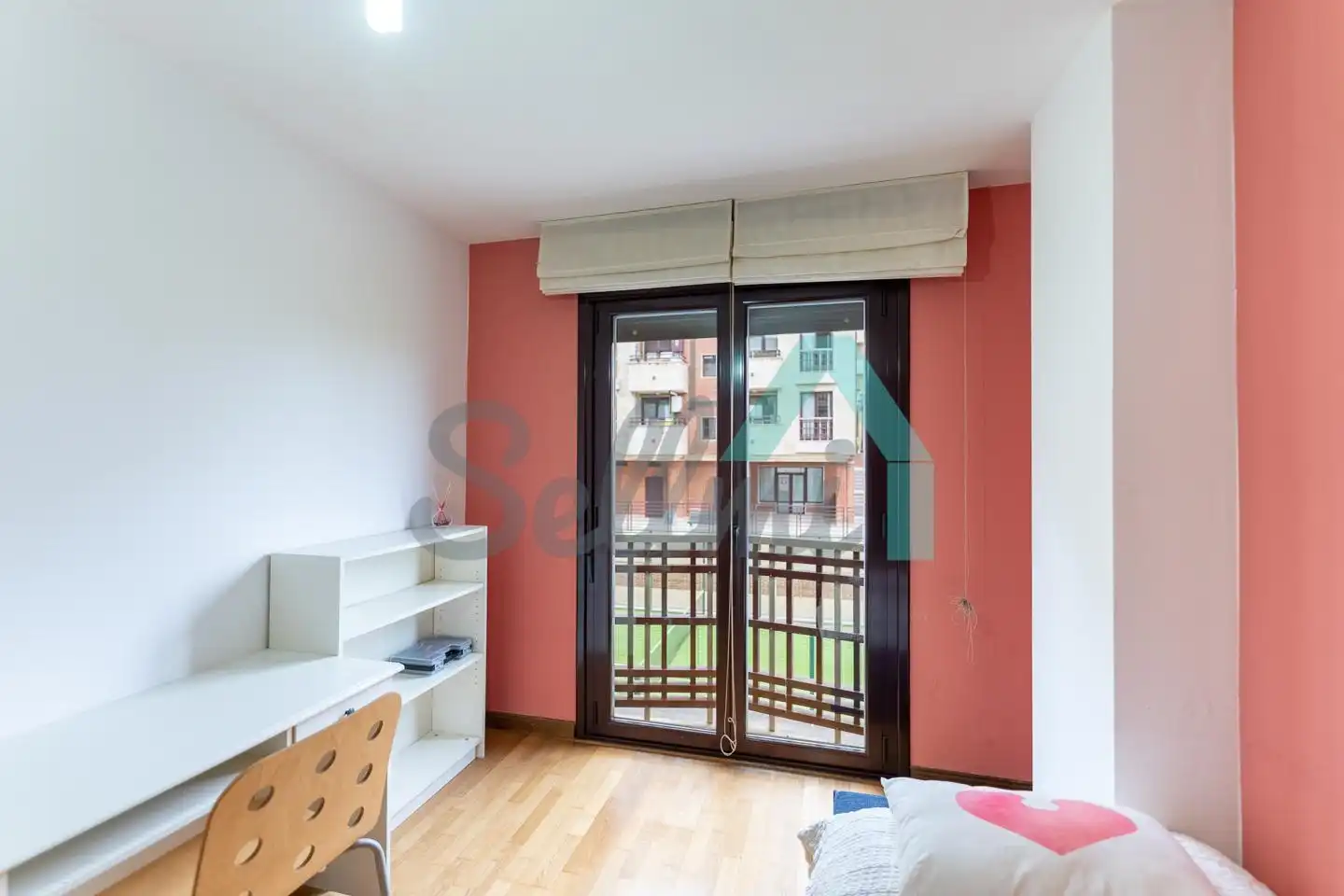 Bedroom of Flat for rent in Oviedo   with Heating, Parquet flooring and Terrace