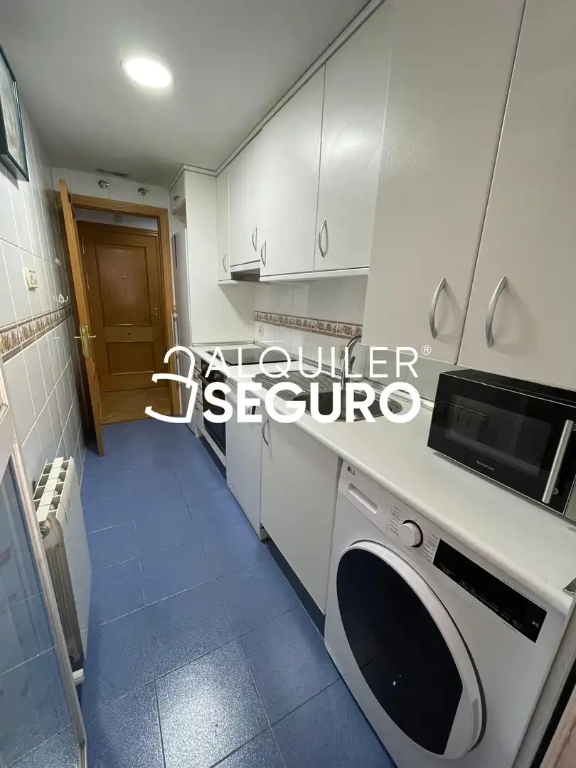 Cocina de Piso de alquiler en Madrid con Aire acondicionado, Calefacción y Terraza