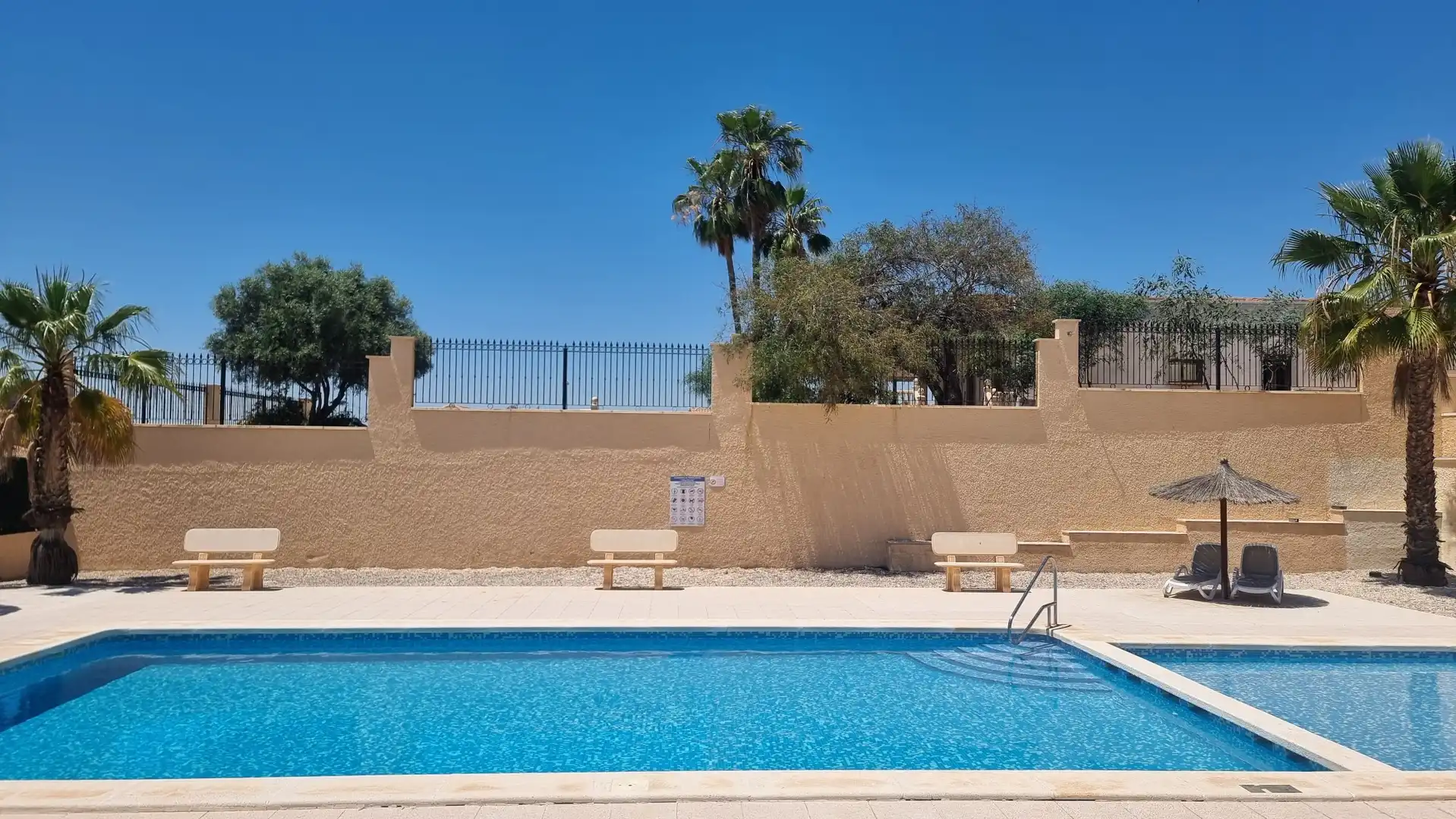 Piscina de Casa o xalet en venda en Rojales amb Aire condicionat, Jardí privat i Terrassa