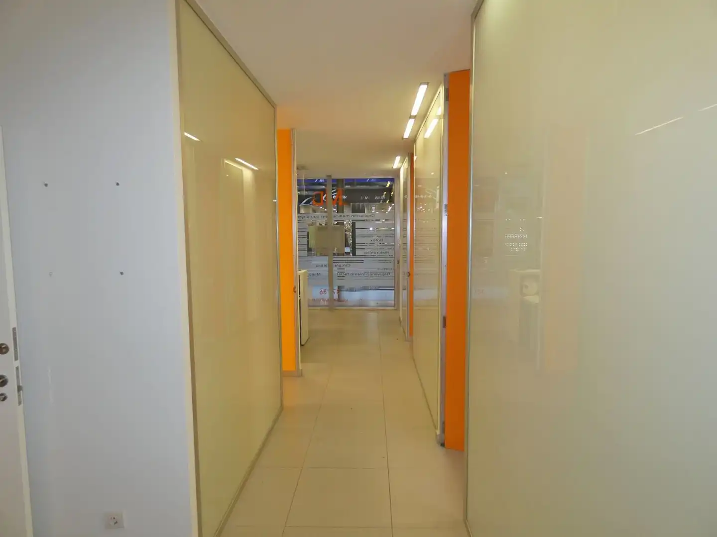 Local comercial en alquiler en Plaza de Toros - Avenida Chapí - Trinquete