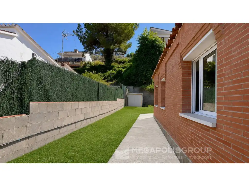 Vista exterior de Casa o xalet en venda en Piera amb Terrassa