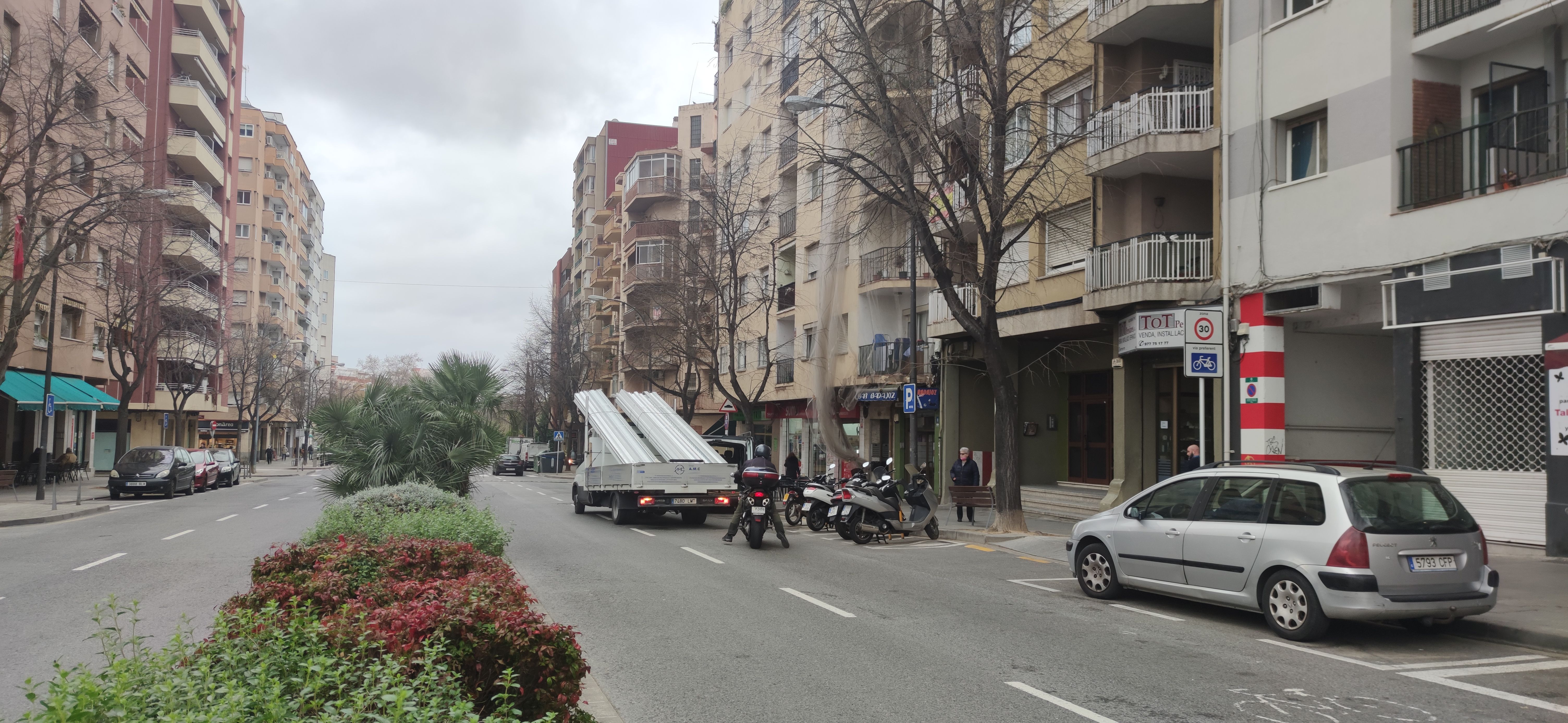Exterior view of Garage to rent in Reus