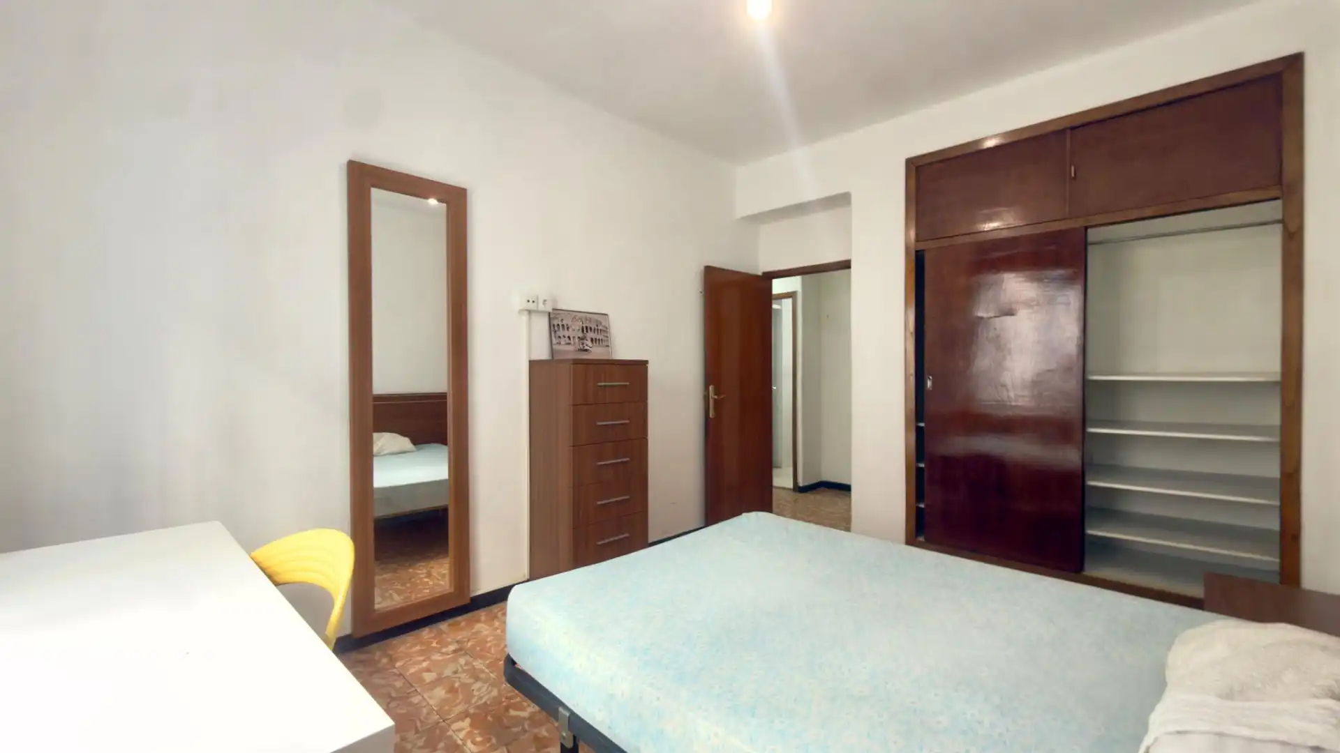 Bedroom of Flat for rent in Universidad