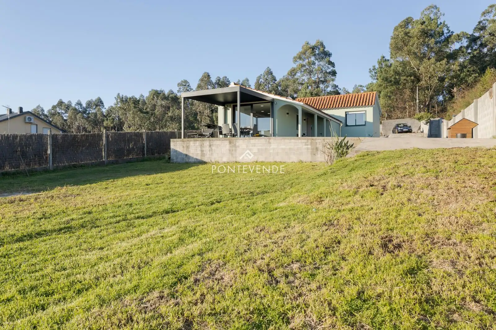 Exterior view of Houses for sale in Sanxenxo  with Heating and Furnished