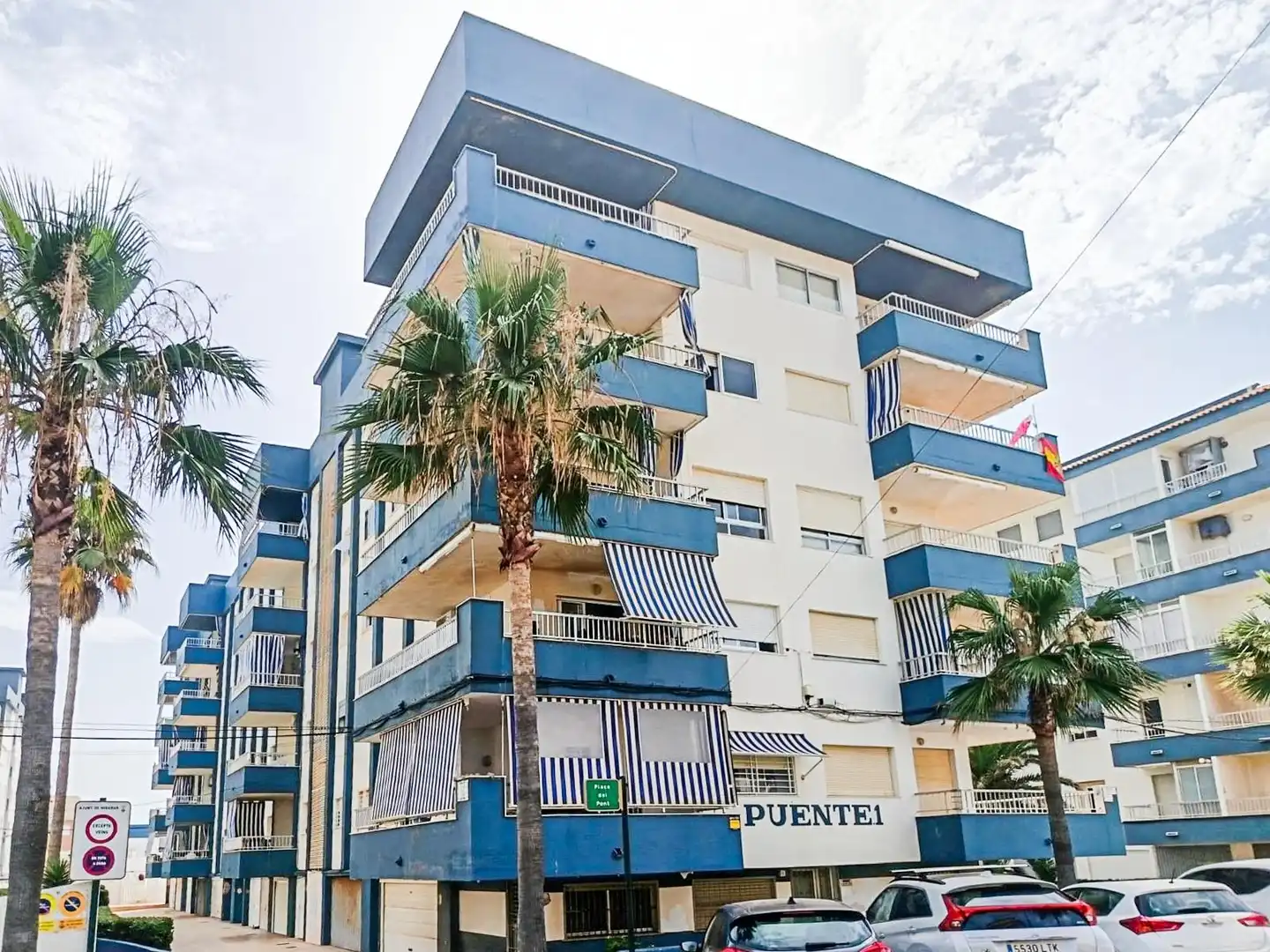 Vista exterior de Apartament en venda en Miramar amb Terrassa, Moblat i Piscina comunitària