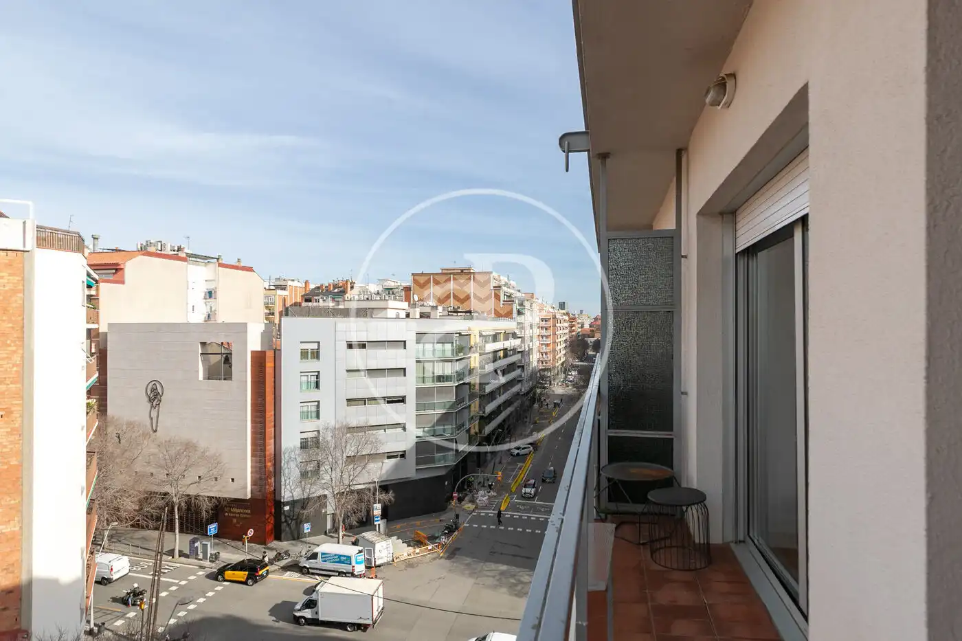 Außenansicht von Wohnung zum Verkauf in Barcelona mit Klimaanlage, Heizung und Terrasse
