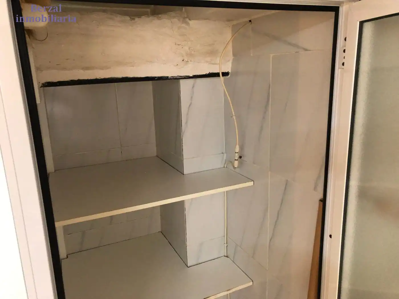 Baño de Local en venta en  Logroño