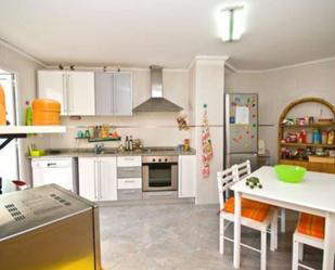 Kitchen of Apartment to share in Carcaixent  with Air Conditioner and Terrace
